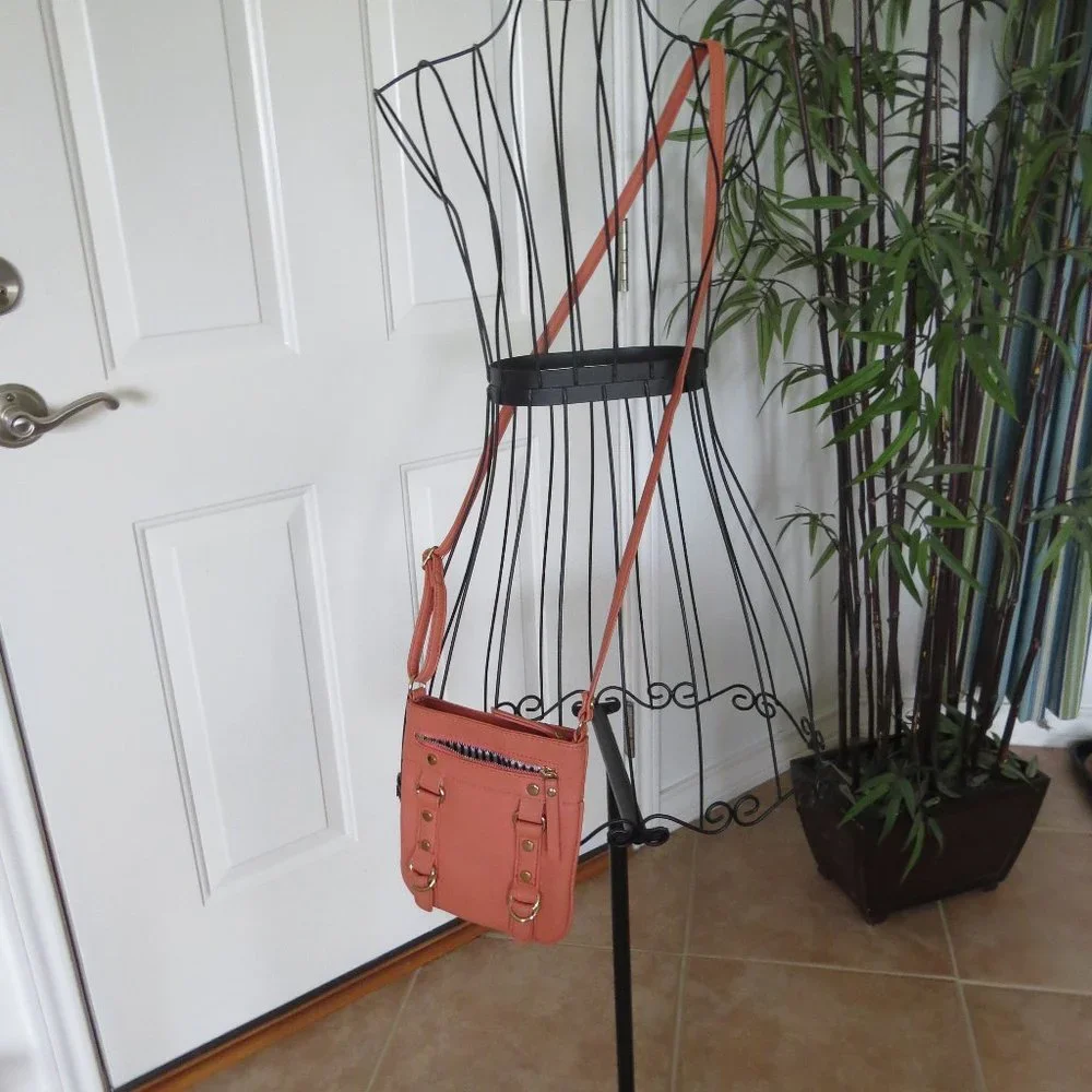 Charming Charlie Crossbody Bag NWOT - Picture 7 of 12